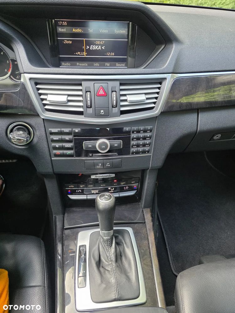 Mercedes-Benz Klasa E 220 CDI BlueEff Avantgarde - 14
