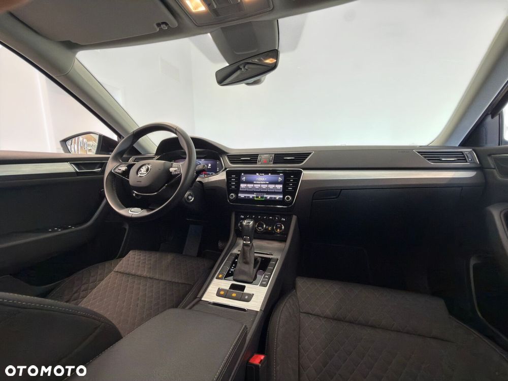 Skoda Superb 1.5 TSI Ambition DSG - 28