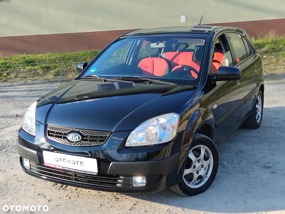 Kia Rio 1.4 Comfort - 1