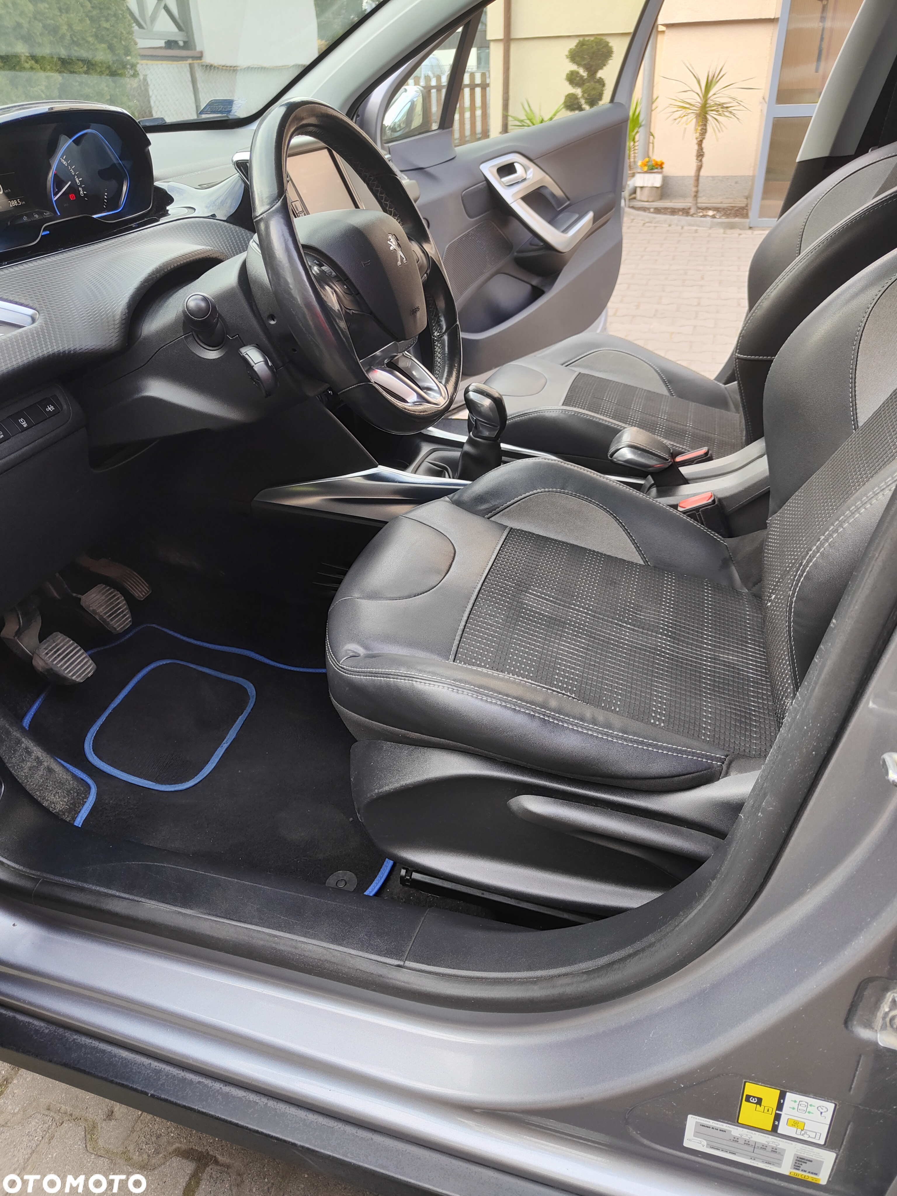 Peugeot 2008 e-HDi FAP 92 STOP & START Active - 8
