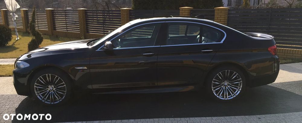 BMW Seria 5 528i xDrive - 4