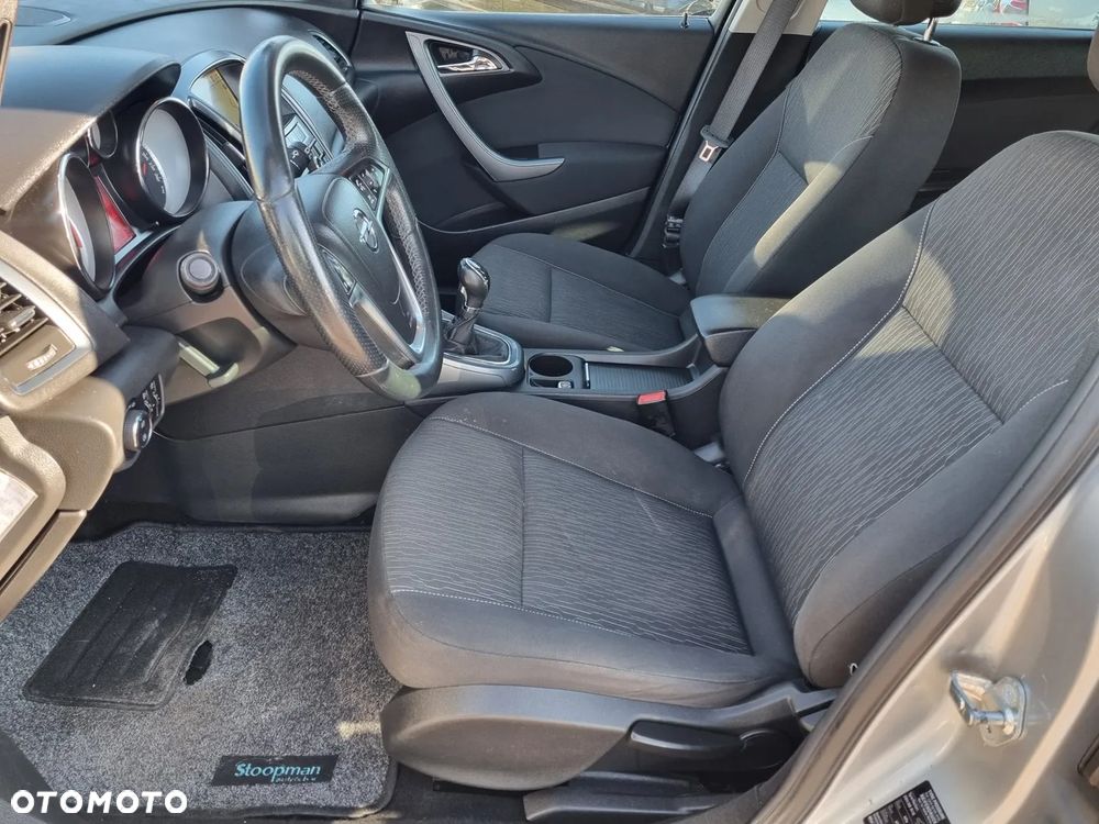 Opel Astra 1.4 Turbo Style - 10