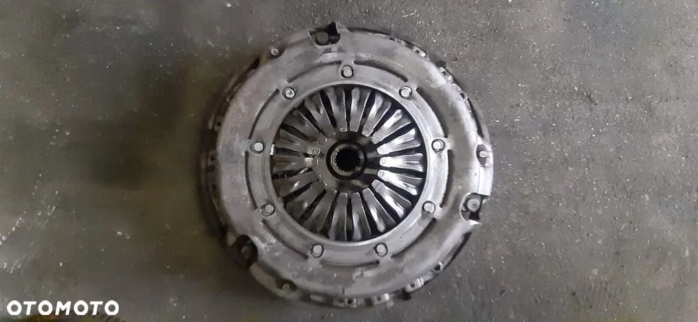 SPRZEGLO Koło stałe kompletne Opel VIVARO 2.0 dci - 1