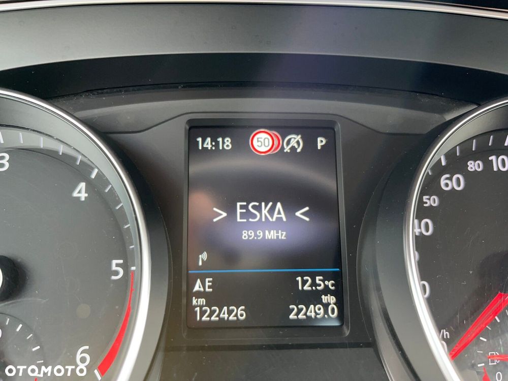 Volkswagen Passat - 24