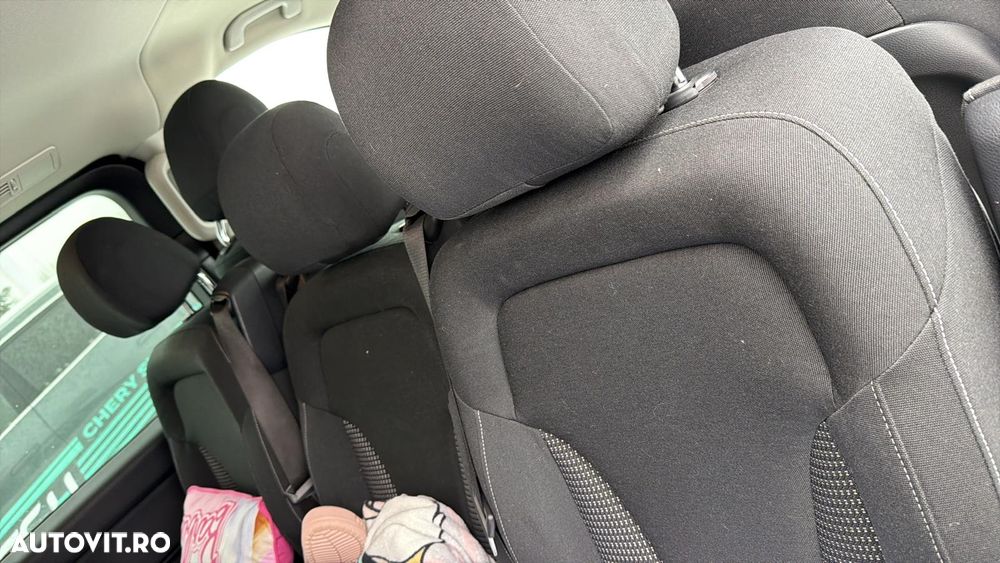 Mercedes-Benz V 220 d Lang 9G-TRONIC - 8