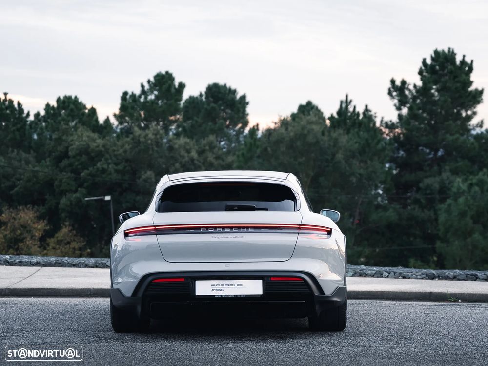Porsche Taycan Cross Turismo 4S - 7