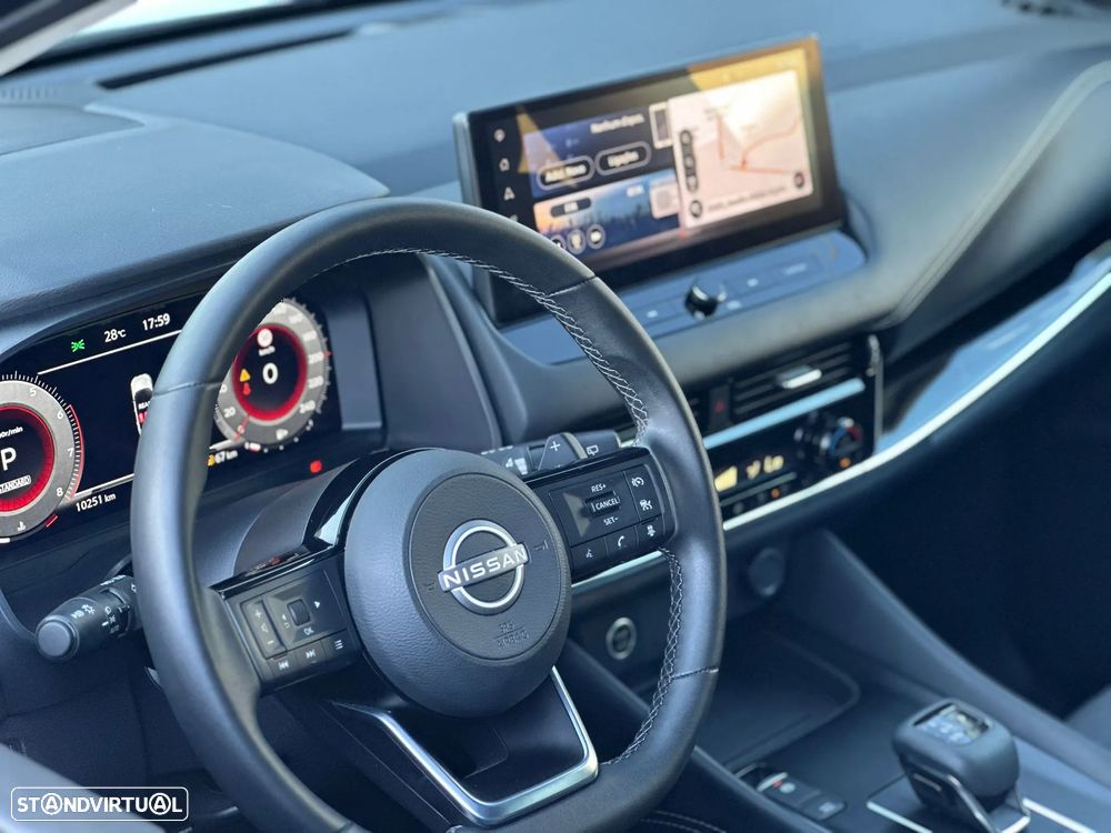 Nissan Qashqai 1.3 DIG-T N-Connecta Xtronic - 12