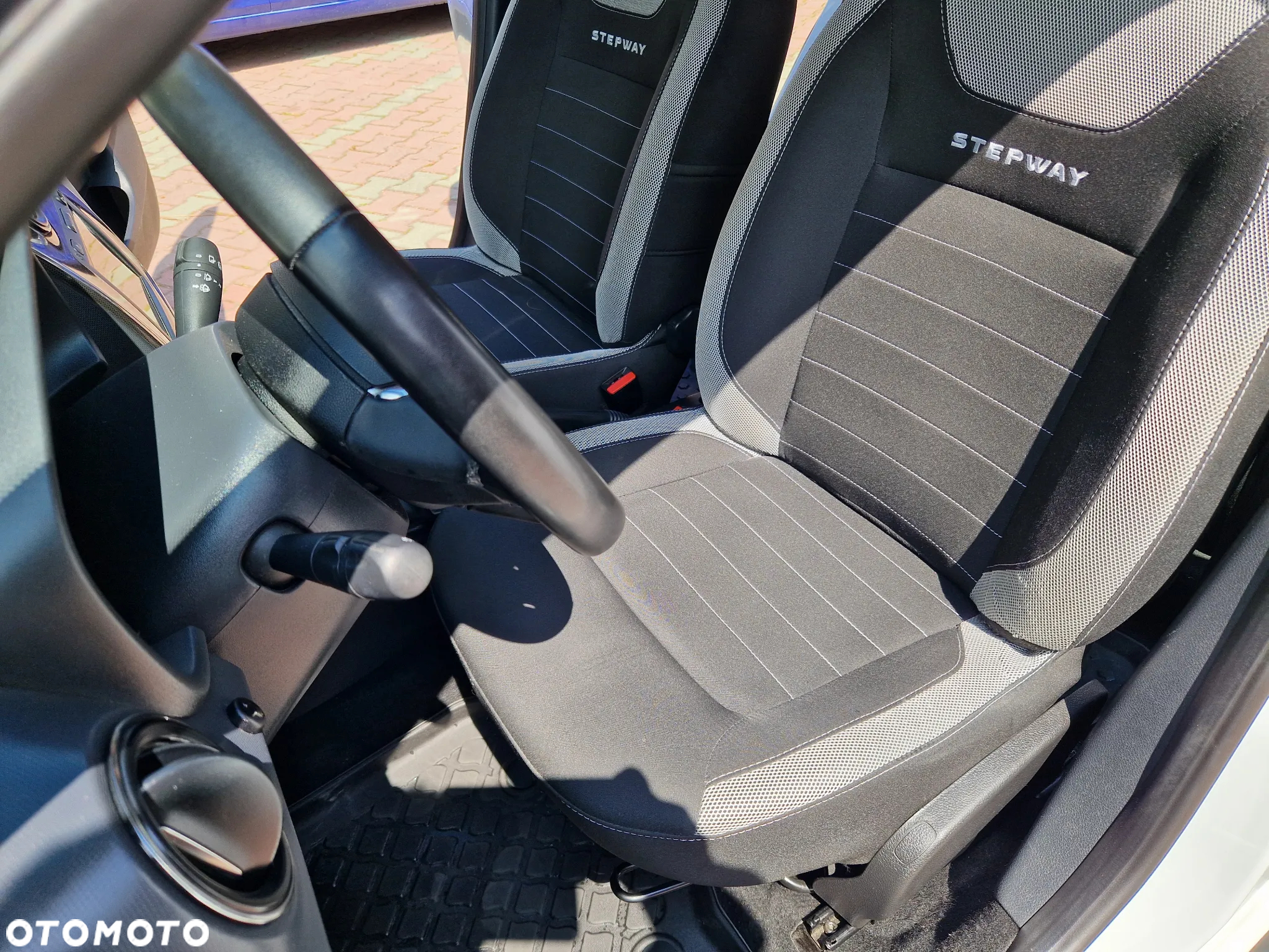Dacia Sandero 0.9 TCe Laureate S&S - 22