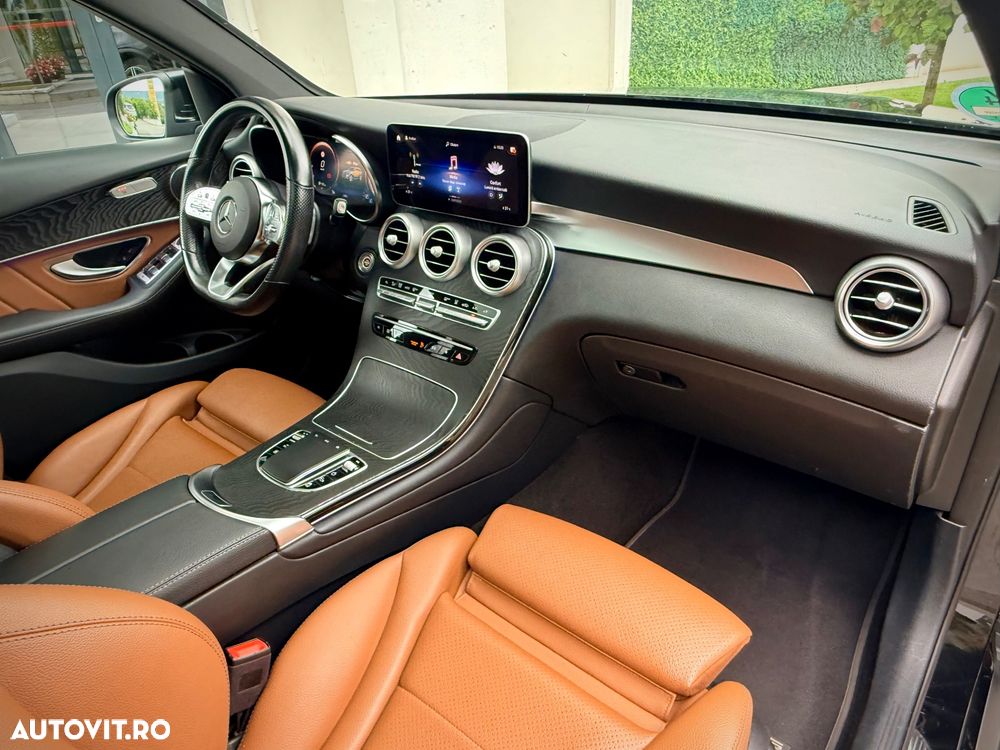 Mercedes-Benz GLC 300 e 4Matic 9G-TRONIC AMG Line Plus - 7