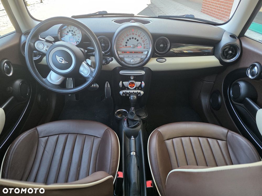 MINI Clubman Cooper S - 16