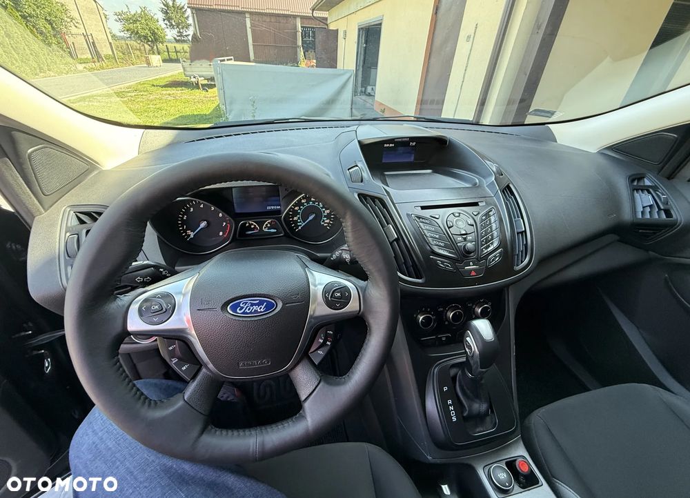 Ford Escape - 10
