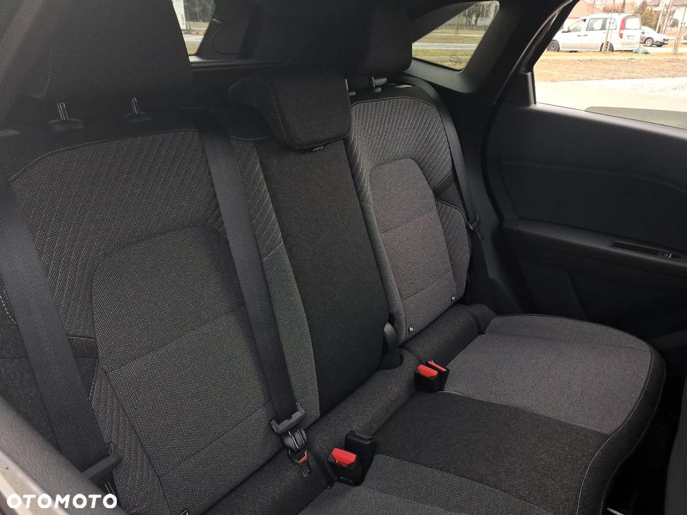 Mitsubishi Grandis - 16