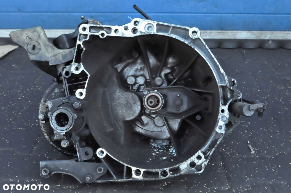 PEUGEOT 2008 I 1.6 E-HDI 8V 69kW 92KM SKRZYNIA BIEGÓW 20ET06 174tys km - 1