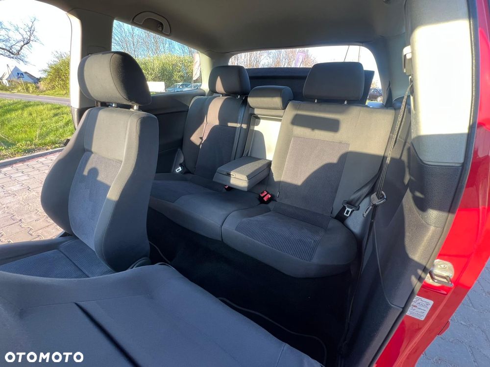 Volkswagen Polo - 11