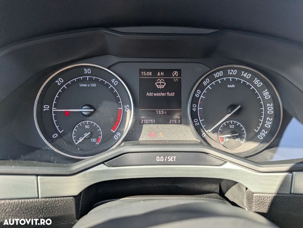 Skoda Superb 2.0 TDI 4X4 Style - 4