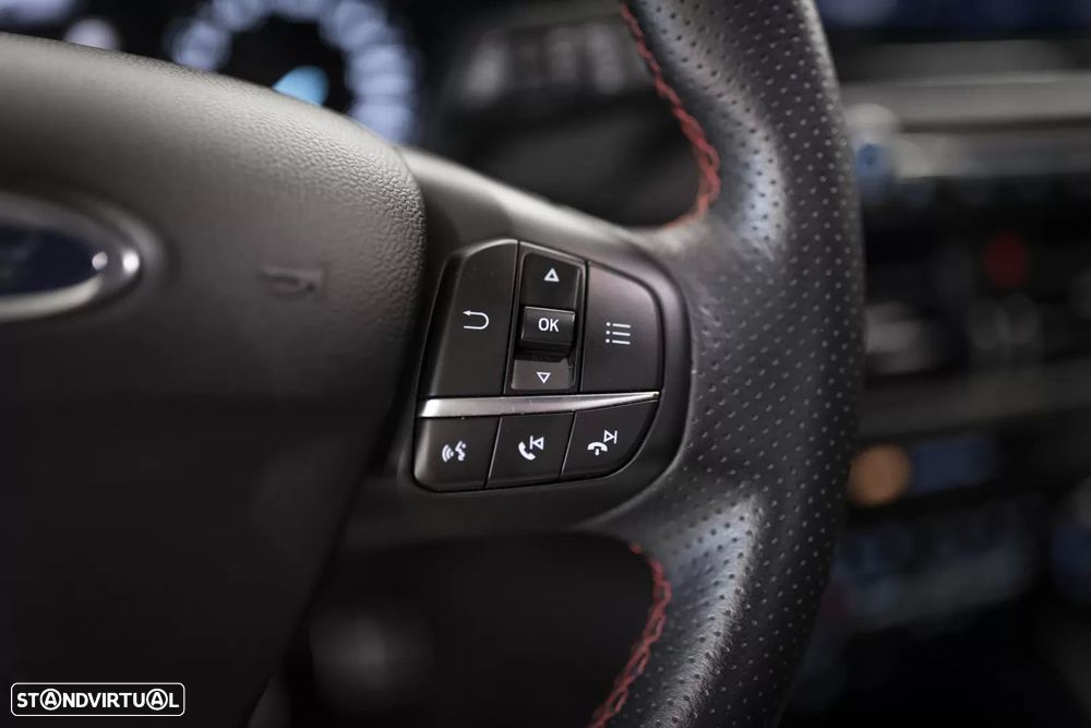 Ford Focus 1.0 EcoBoost ST-Line X - 15