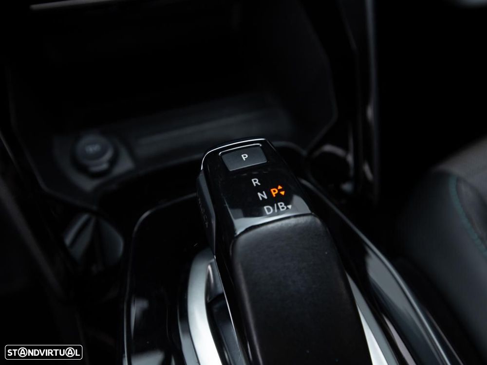 Peugeot e-2008 50 kWh Allure Pack - 17