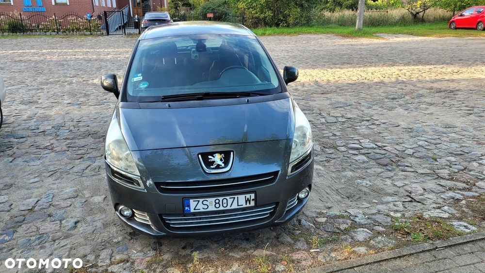 Peugeot 5008 - 13