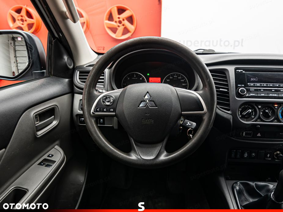 Mitsubishi L200 - 11