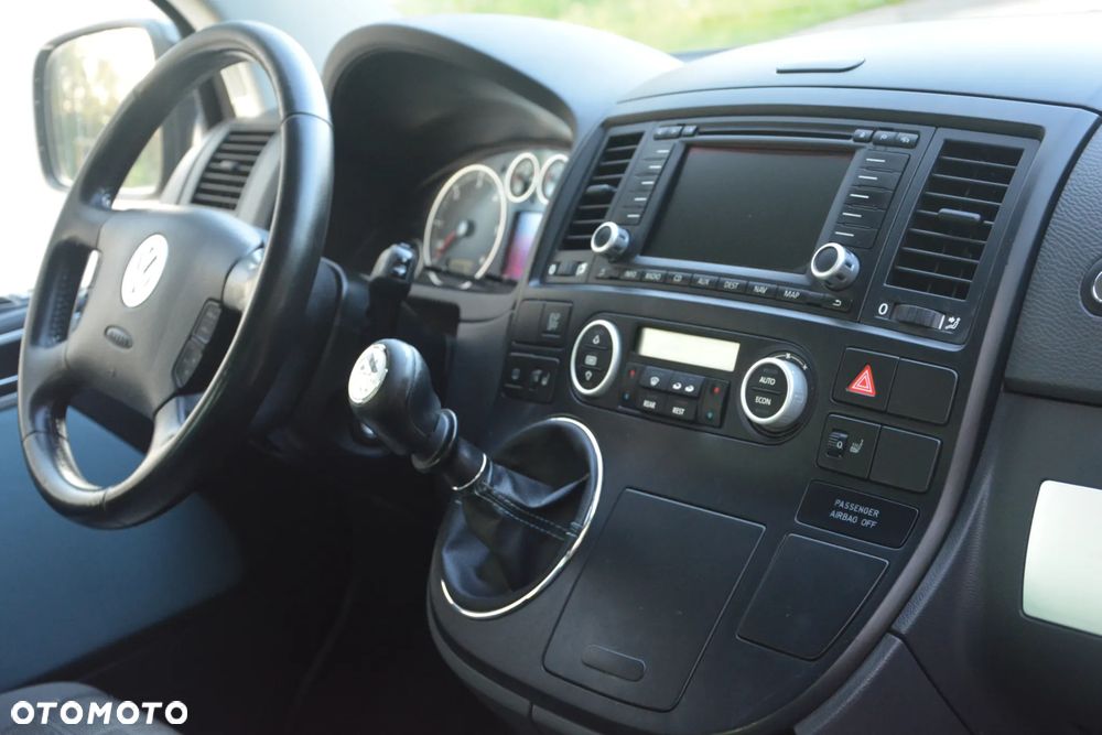 Volkswagen Multivan - 6