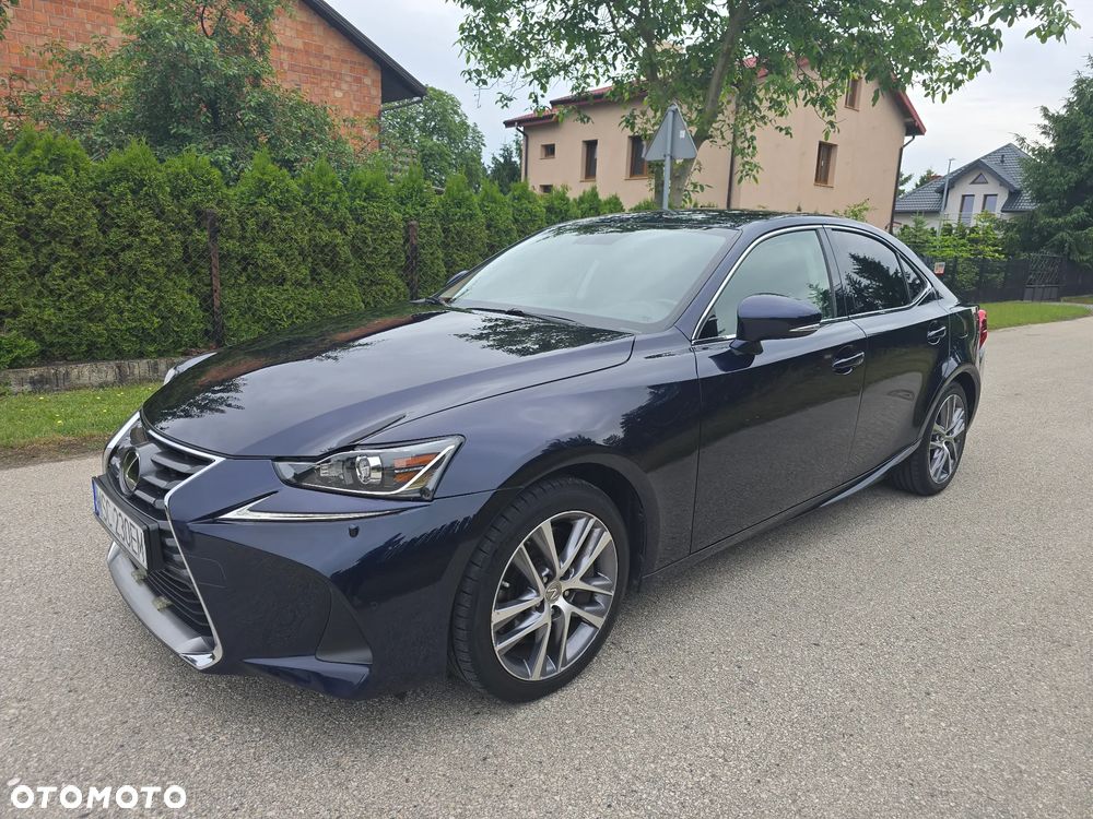 Lexus IS 200t / 300 Prestige - 13