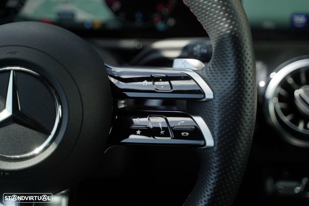 Mercedes-Benz GLA 180 d AMG Line - 22