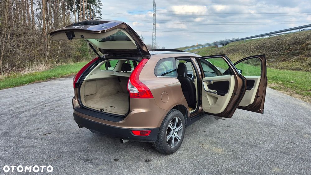 Volvo XC 60 D3 AWD Summum - 25
