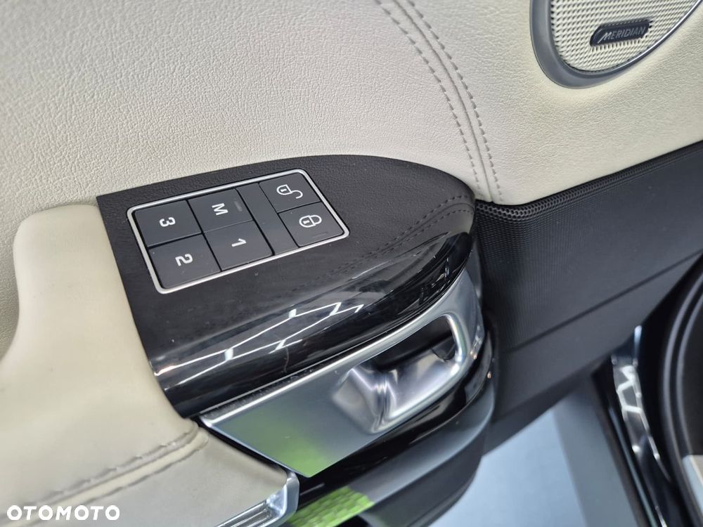 Land Rover Range Rover V8 Supercharged - 25