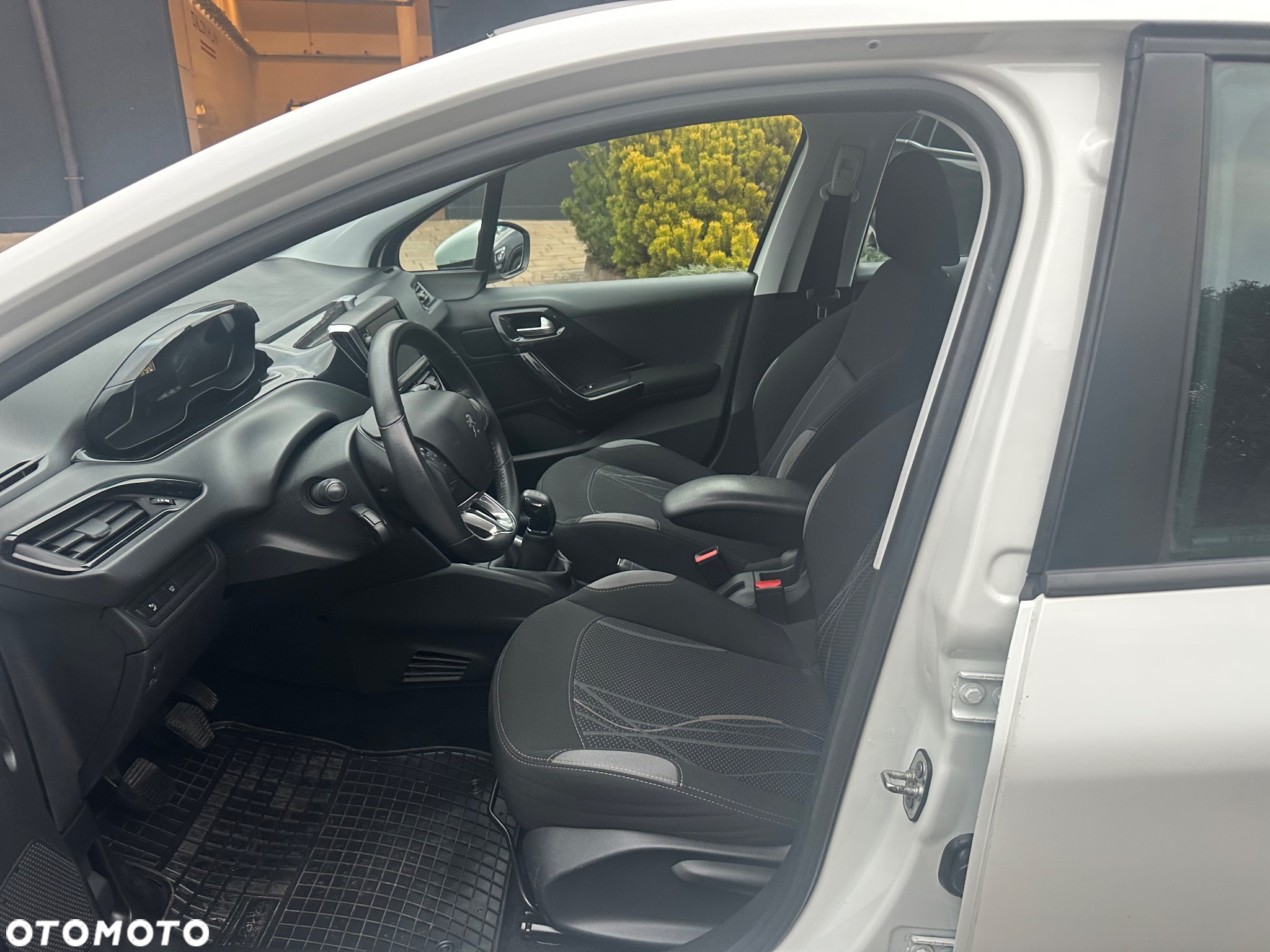 Peugeot 208 PureTech 82 Start & Stop Active - 10
