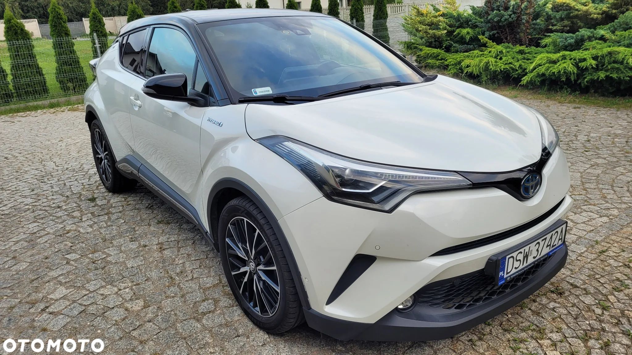 Toyota C-HR 1.8 Hybrid Prestige - 1
