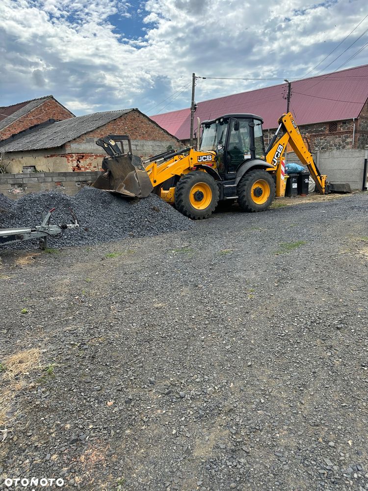 JCB 4CX - 3