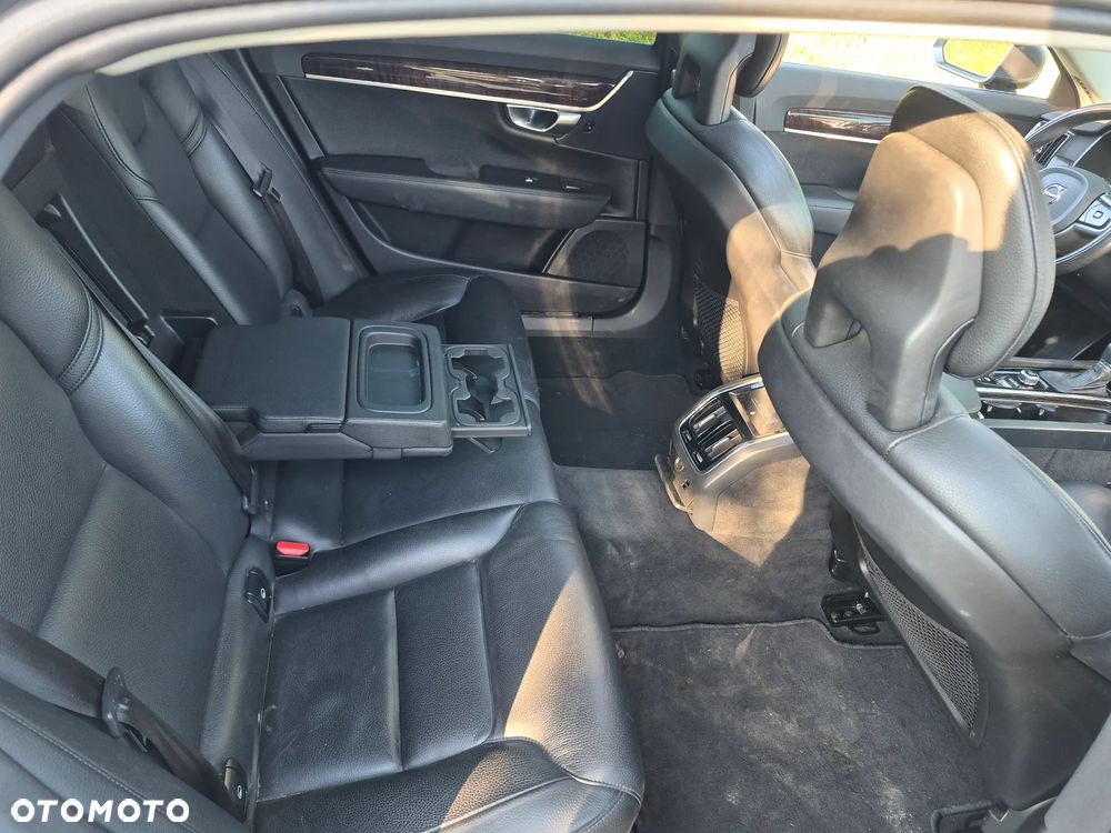 Volvo S90 T6 AWD Momentum - 11