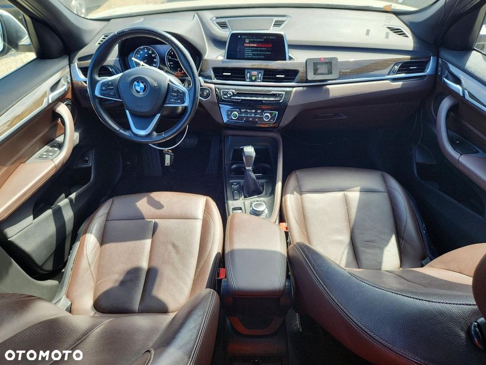 BMW X1 xDrive28i xLine - 9