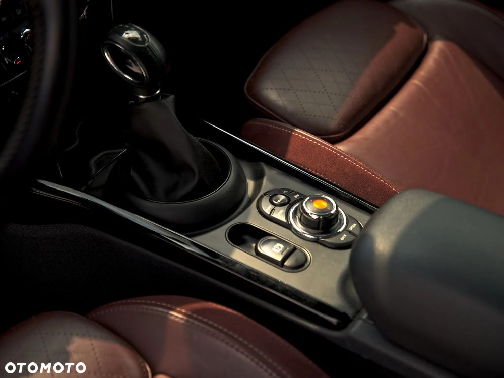 MINI Clubman - 18