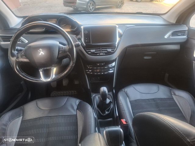 Peugeot 2008 1.6 e-HDi Allure - 8