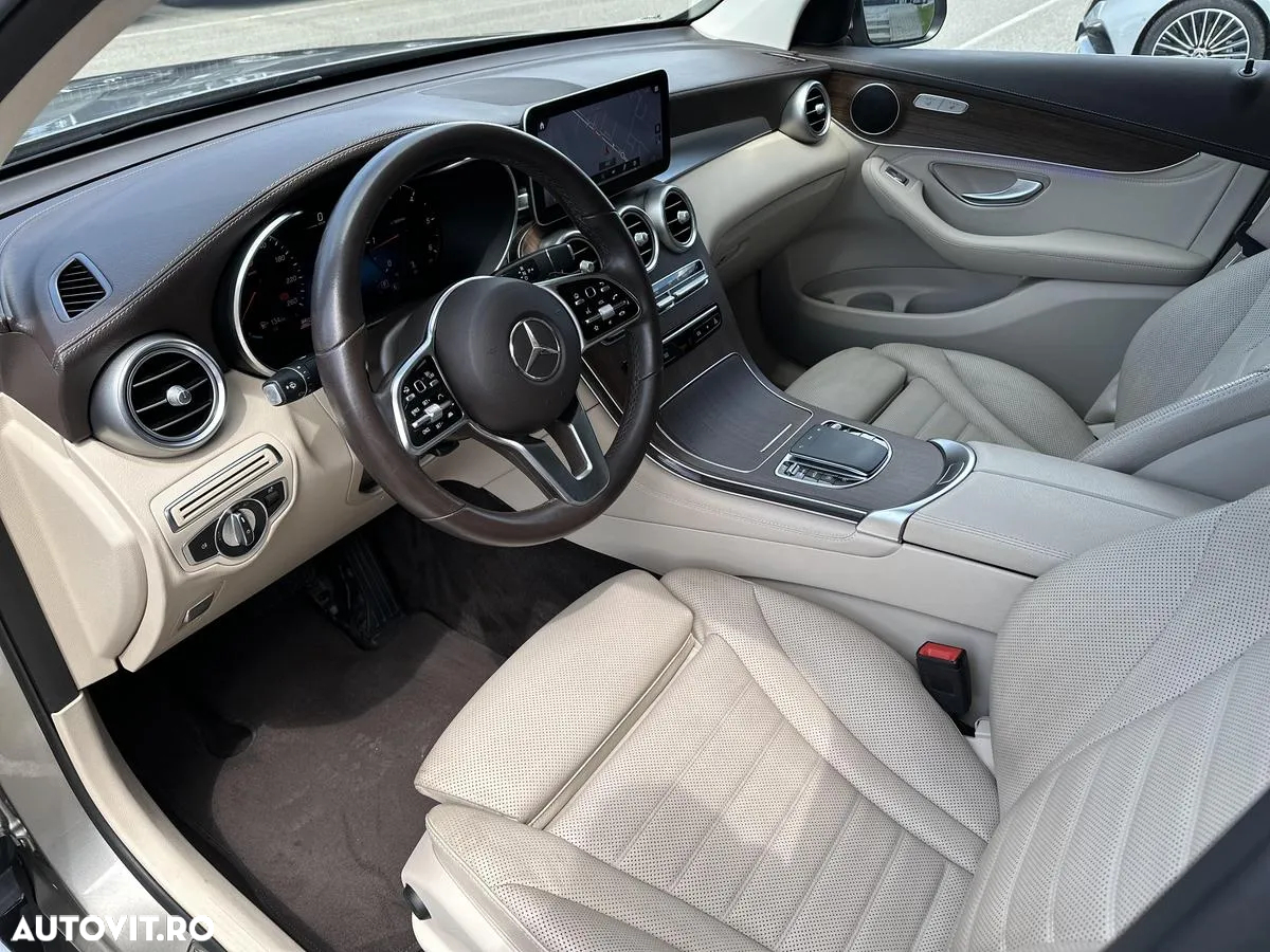 Mercedes-Benz GLC 300 d 4MATIC - 9