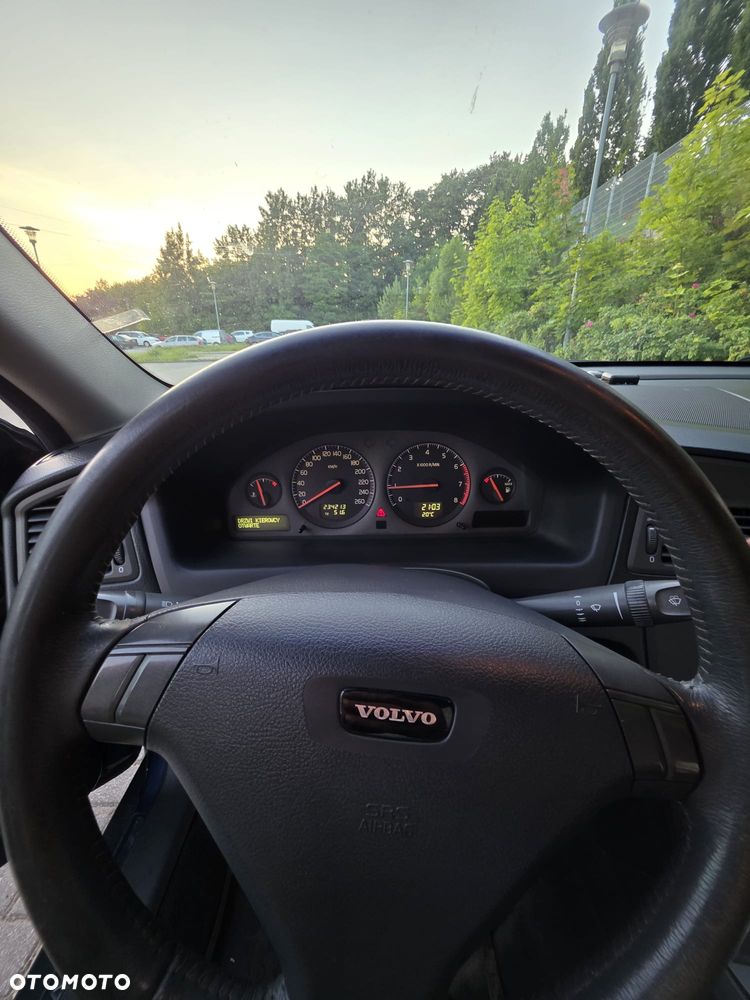 Volvo S60 2.4 - 26