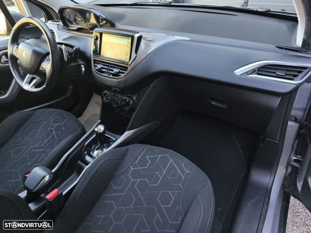 Peugeot 2008 1.6 e-HDi Allure 2-Tronic - 13