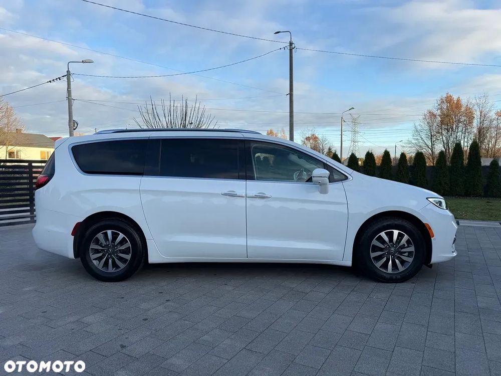 Chrysler Pacifica - 6