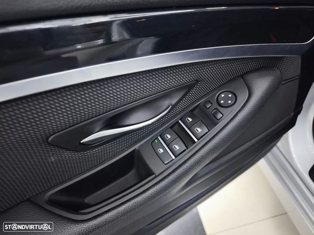 BMW 520 d Auto - 23