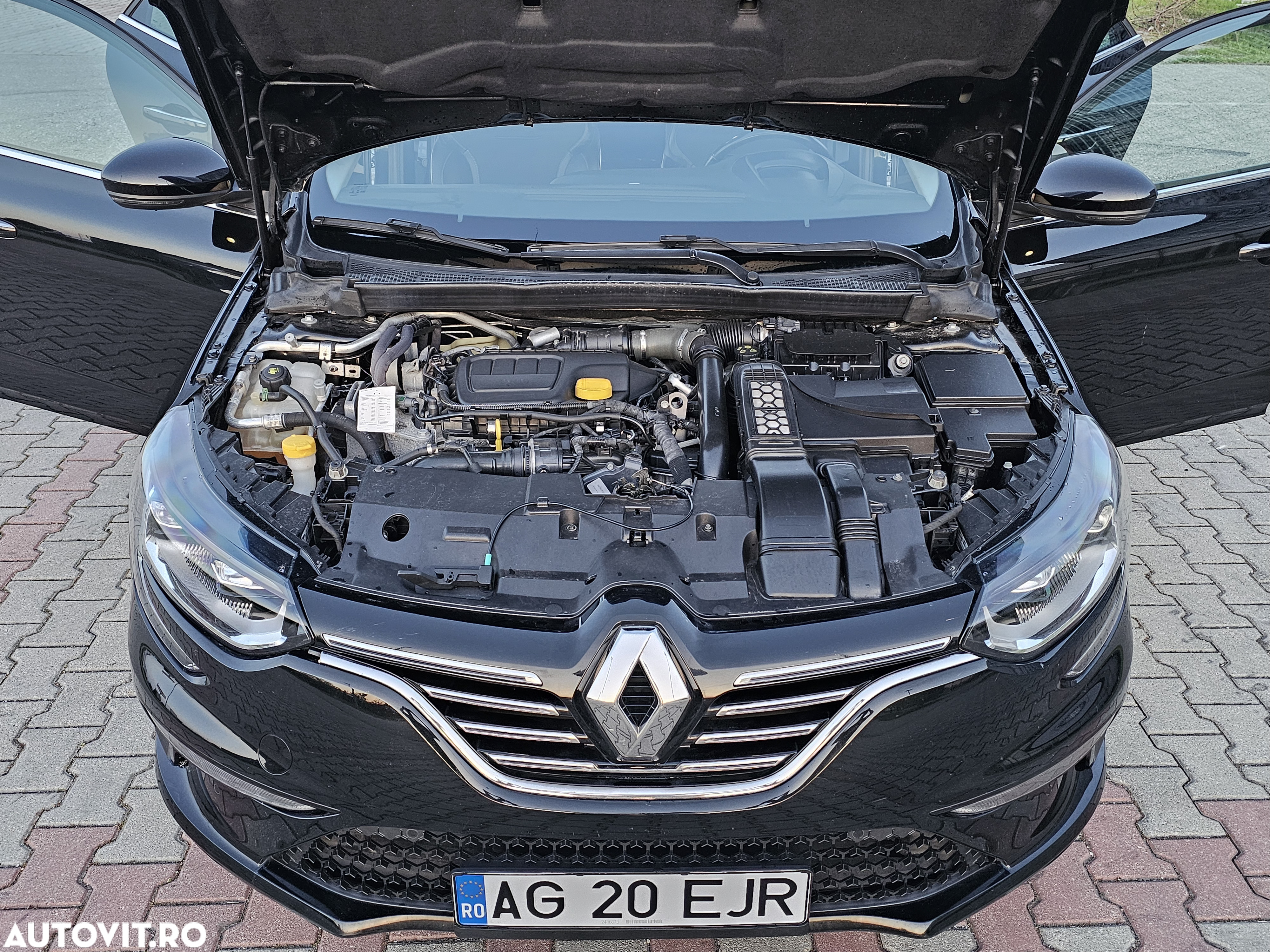Renault Megane ENERGY dCi 130 BOSE EDITION - 13