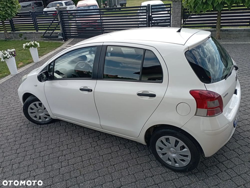 Toyota Yaris 1.0 Luna - 20