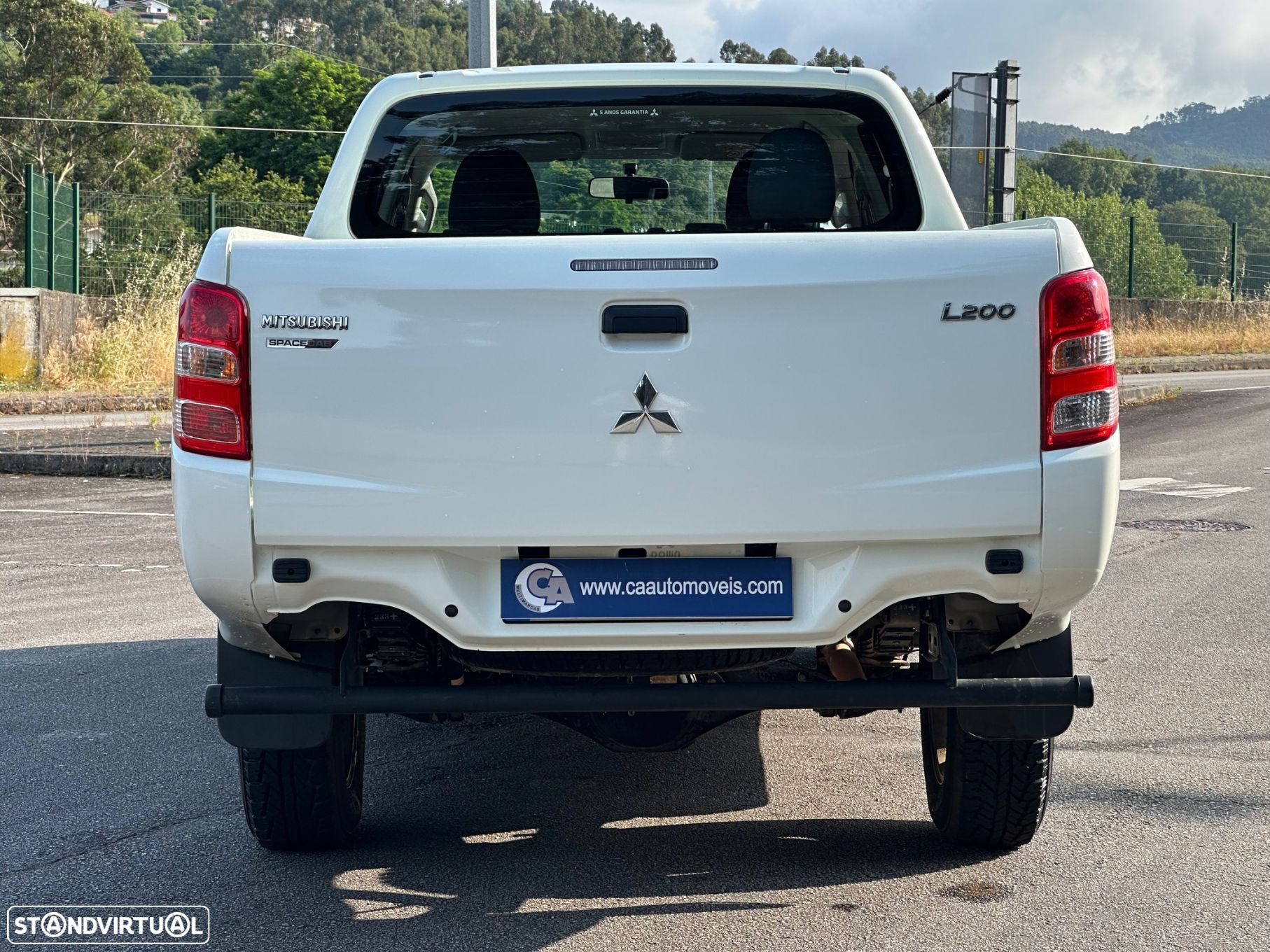 Mitsubishi L200 2.4 DI-D CD Invite 4WD - 15