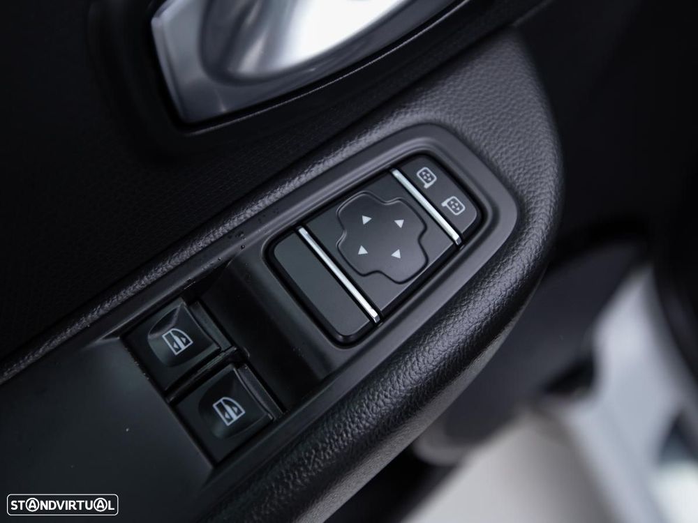 Renault Clio 1.5 dCi Limited - 13