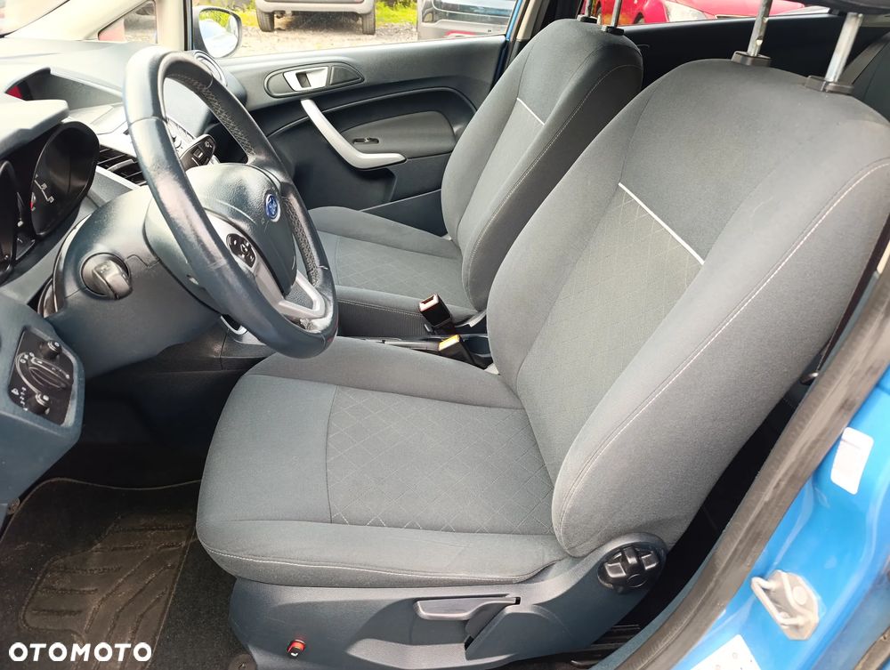 Ford Fiesta 1.25 Celebration - 4
