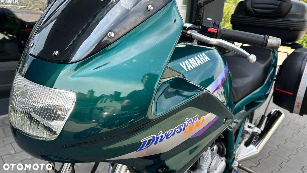 Yamaha XJ - 22