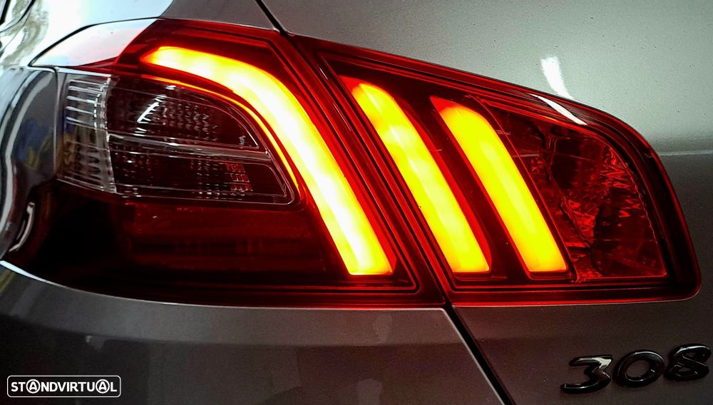 Peugeot 308 1.6 BlueHDi Active J17 - 25