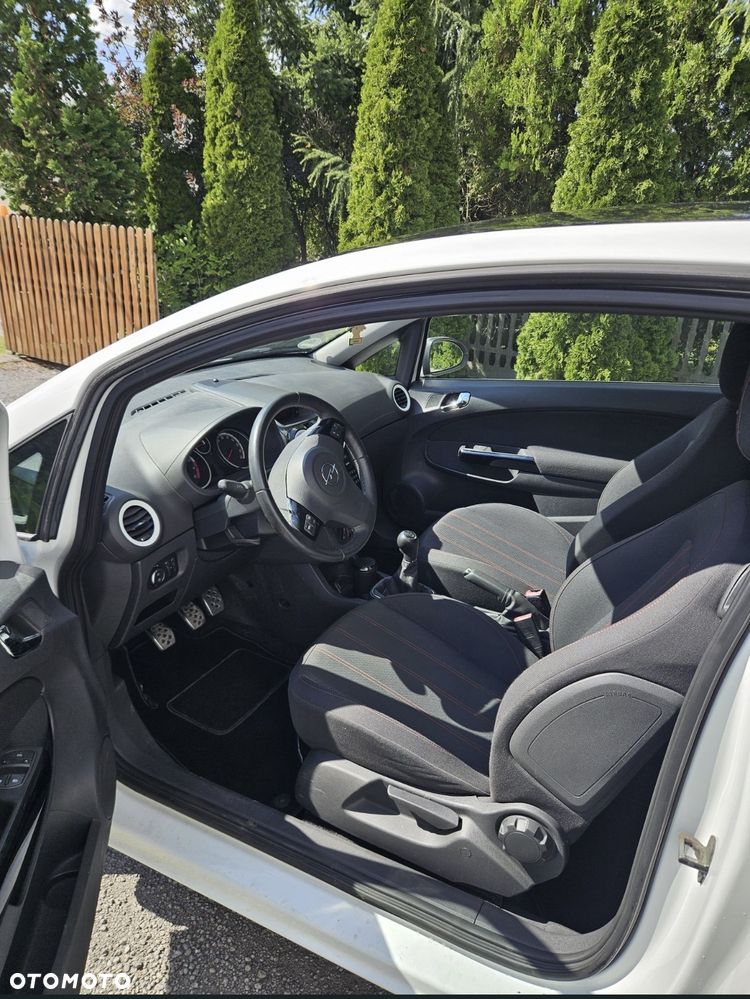 Opel Corsa - 22