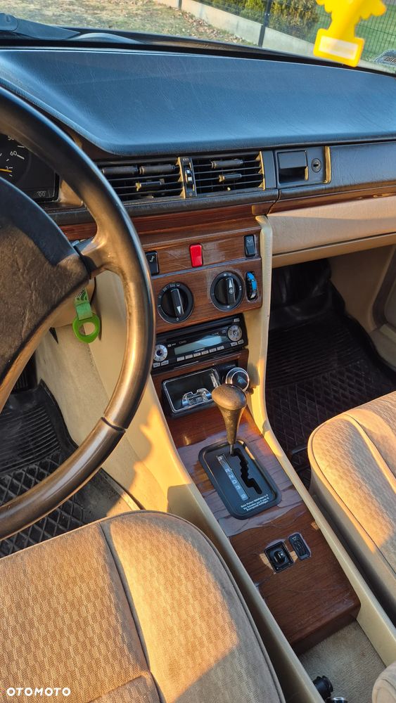 Mercedes-Benz W124 (1984-1993) - 7