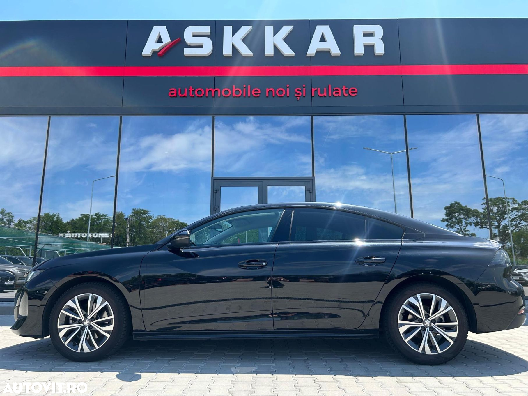 Peugeot 508 1.2L PureTech 130 S&S EAT8 Allure - 9